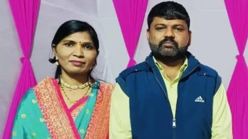 “வேலைக்கு  போயிட்டு வர்றேன்னு போன பெண் ஊழியர்” – ஆபீஸுக்குள் புகுந்து பெண்ணை அடித்துக் கொன்ற மனைவி.. புனேவை உலுக்கிய கொடூரக் கொலை பின்னணி..!!