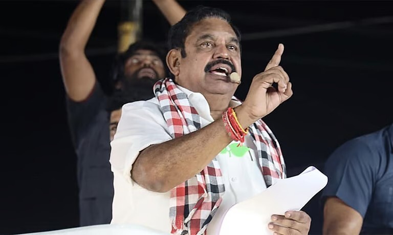“தமிழ்நாட்டில் கொள்ளையடித்தது பத்தல”… புதுச்சேரி கஜானாவையும் காலி செய்ய துடிக்கும் திமுக… காலையில் ஒரு பேச்சு மாலையில் ஒரு பேச்சு… வெளுத்து வாங்கிய இபிஎஸ்..!!