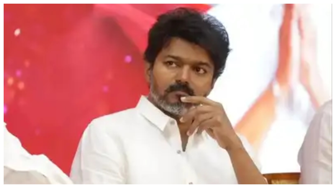 ஒரே ஒரு பேட்டியால் மொத்தமும் அவுட்… விஜய் கட்சியின் ரகசிய பேரத்தை உடைத்த காங்கிரஸ்… ஆடிப்போன தமிழக அரசியல்…!!!