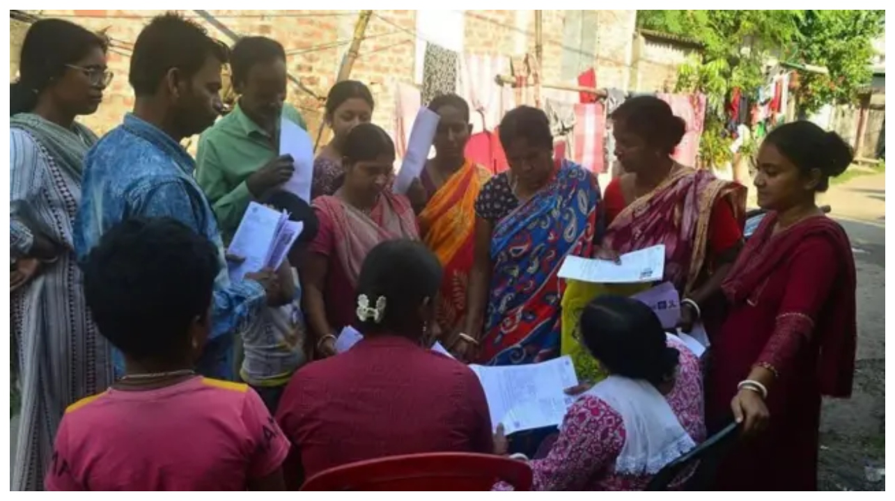 உங்கள் ஓட்டு.. உங்கள் உரிமை… பூத் ஸ்லிப் இருந்தா மட்டும் ஓட்டு போட முடியுமா?… தேர்தல் ஆணையம் சொன்ன அதிரடி உண்மை..!!!