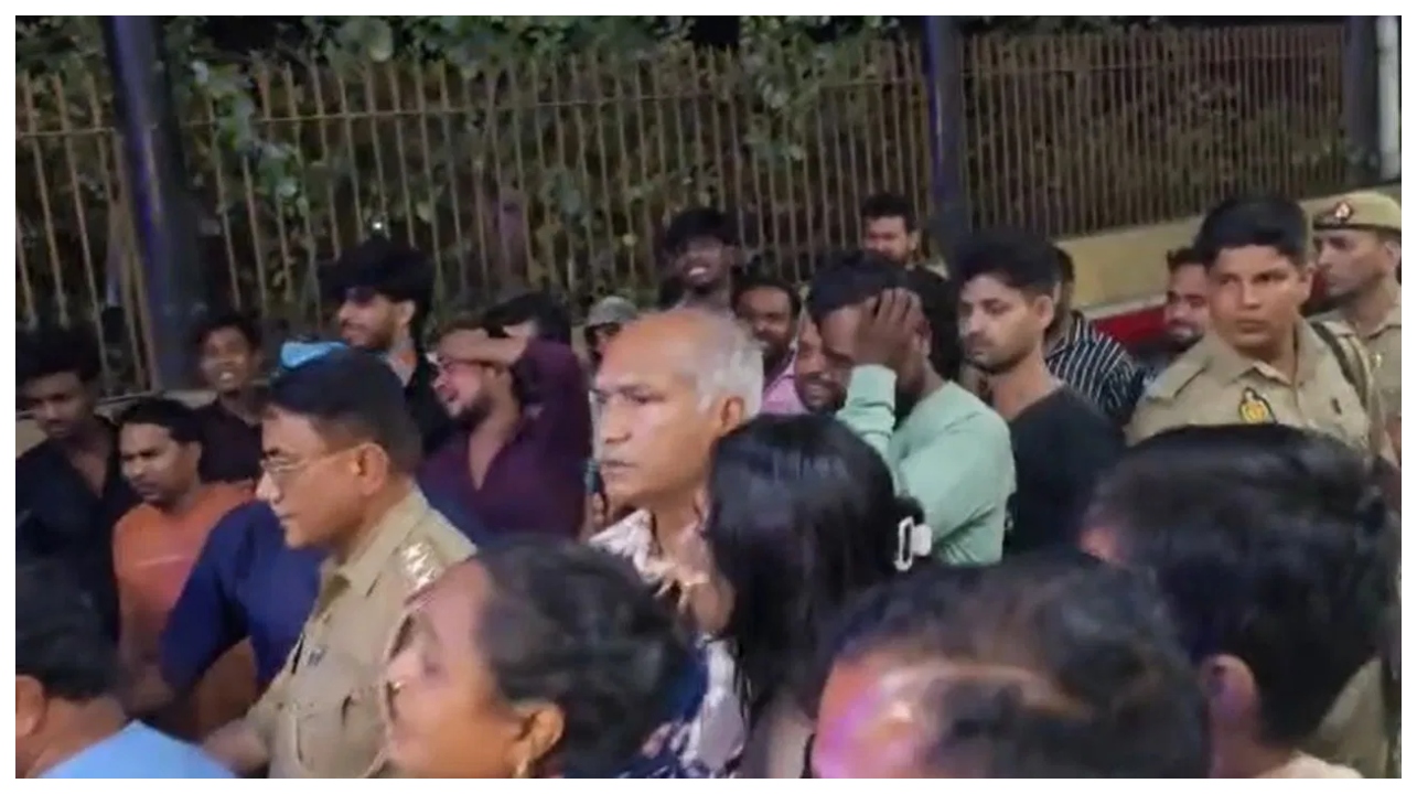 “ஆட்டம் பாட்டம்.. இறுதியில் ரத்தக் களறி”… நண்பனின் முகத்தில் கேக் பூசியது ஒரு குத்தமா?… துப்பாக்கிச் சூட்டில் முடிந்த பிறந்தநாள் விழா.. யாரும் எதிர்பார்க்காத ட்விஸ்ட்…!!!