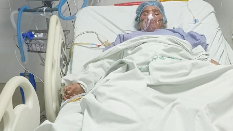 “வயிற்றில் அறுவை சிகிச்சை துணி!” – 14 நாட்கள் மரண அவஸ்தை பட்ட தாய்.. சிசேரியன் செய்த அரசு டாக்டர்களின் பகீர் அலட்சியம்.. பெண்ணின் உயிருக்கு ஆபத்து?