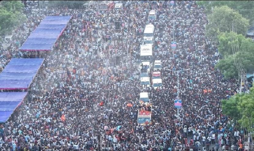 Breaking: தூத்துக்குடியில் விஜய் நடத்திய மாஸ் ரோடு ஷோ… பாய்ந்தது 12 வழக்குகள்… தேர்தல் களத்தில் தளபதிக்கு வந்த புதிய சிக்கல்….!!