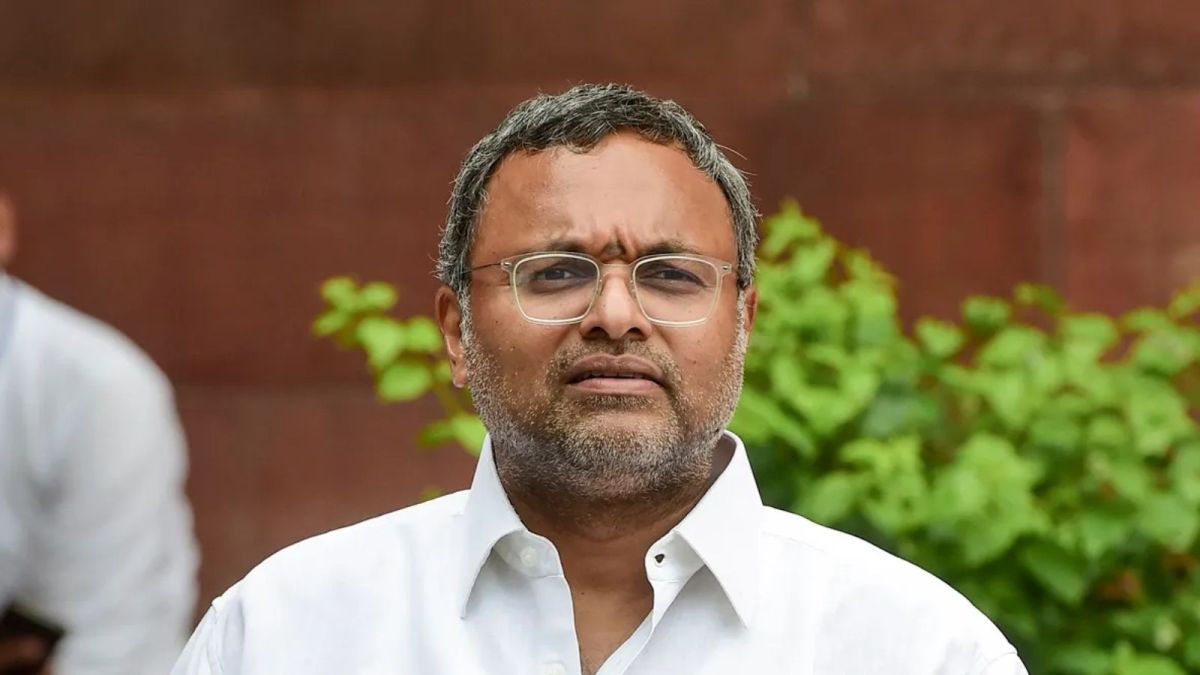 “சினிமா வேற…. அரசியல் வேற” ஓட்டை வீணடிக்காதீங்க…. கார்த்தி சிதம்பரத்தின் காரசாரமான விமர்சனம்….!!