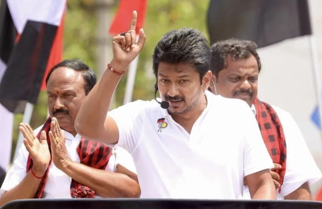 “ஸ்டாலின் தான் ஃபர்ஸ்ட்” பாஜக-வுக்கு விழுந்த அடி…. தொகுதி மறுவரையறை விவகாரத்தில் உதயநிதி அதிரடி….!!