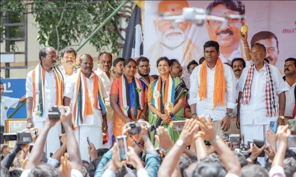 “பெண்களின் அதிகாரத்தை பறிக்கிறாங்க” திமுகவை விரட்ட மக்கள் ரெடி…. அண்ணாமலை அதிரடி முழக்கம்….!!