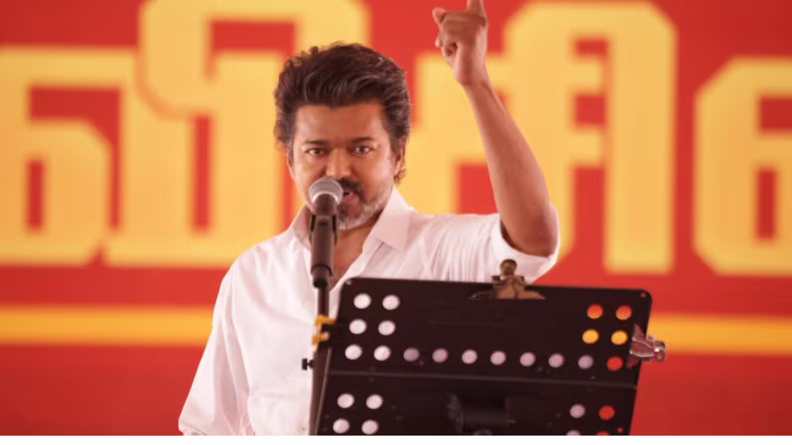“டர்ர்.. ஆகுதா?” கணிப்புகள் காலி..  – திமுக, அதிமுக கணிப்புகளை ஒடச்சி எறிஞ்ச விஜய்..  சூடுபிடிக்கும் 2026 தேர்தல் களம்..!!