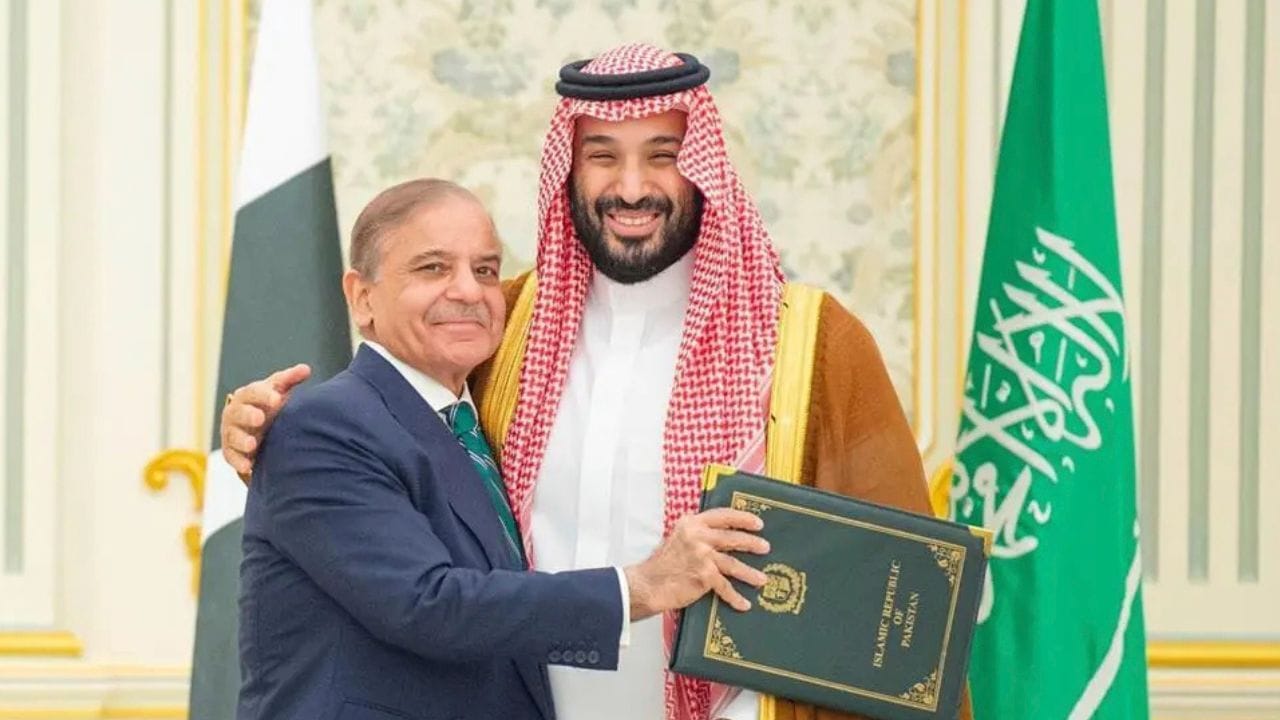 கடன் கொடுத்த UAE கொடுத்த நெருக்கடி.. கடைசி நேரத்தில் கை கொடுத்த சவூதி.. பாகிஸ்தானின் தலையெழுத்தையே மாற்றிய அந்த 5 பில்லியன் டாலர் ரகசியம்..!!