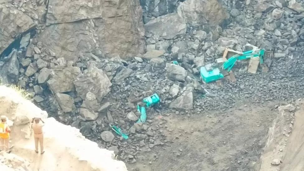“முறைகேடு செஞ்சா பூட்டு தான்!”.. 67 கல் குவாரிகளுக்கு எண்ட் கார்டு போட்ட அமைச்சர் டி.கே.பிரபு… லாரிகள் பறிமுதலால் குவாரி அதிபர்கள் அதிரடி அதிர்ச்சி..!!!!