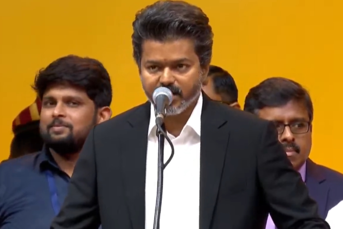 ஒரே நாளில் இப்படி மாறிட்டாங்களே…! “இன்று அப்படி பேசினவங்க இன்று விஜயை புகழ்றாங்க”… இத கவனிச்சீங்களா… செம விஷயம்..!!