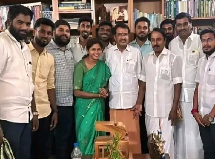 Breaking: அதிமுக உடைகிறதா…? முன்னாள் அமைச்சர் கேவி ராமலிங்கம் தவெகவில் ஐக்கியம்… அதிர்ச்சியில் இபிஎஸ்..!!