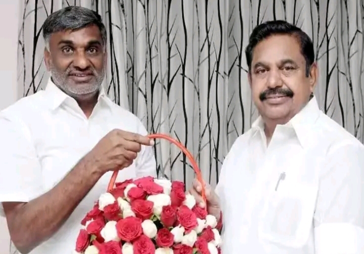 திடீர் பல்டி..! மீண்டும் இபிஎஸ் அணிக்கு தாவிய கே.சி வீரமணி… அதிமுகவில் அடுத்தடுத்து திருப்பம்… அதிர்ச்சியில் தொண்டர்கள்…!!
