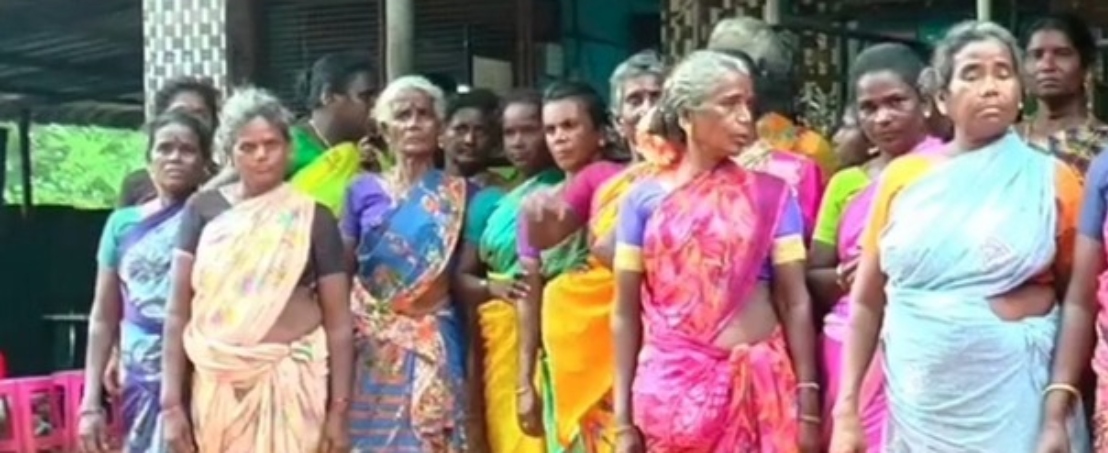 “மதுக்கடையால் நிம்மதி போச்சு!”… புதுக்கோட்டையில் பெண்கள் திரண்டு அதிரடி… அரசு மதுக்கடைக்கு எதிராகப் போராட்டம்.. கந்தர்வகோட்டை அருகே பரபரப்பு…!!!!