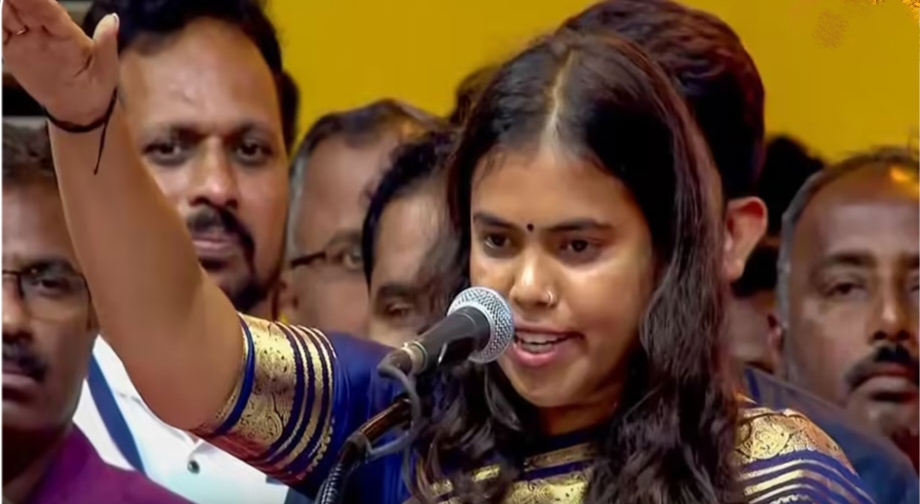 நானும் மாற்றுத்திறனாளி தாய்க்கு பிறந்த மகள் தான்…! “அறியாமல் பேசியதை அரசியலாக்காதீங்க”… பகிரங்கமாக மன்னிப்பு கேட்ட அமைச்சர் கீர்த்தனா.. என்ன நடந்தது..?