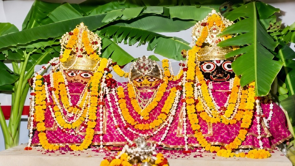 “பகவானுக்கு உடம்பு சரியில்லை.. யாரும் தொந்தரவு செய்யாதீங்க!” – 300 ஆண்டுகால விசித்திர நடைமுறை.. பின்னணியில் இருக்கும் வியப்பூட்டும் ஆன்மீக உண்மை..!!”