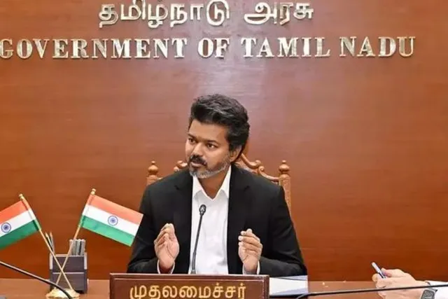 “அரசு கார் எனக்கு வேண்டாம்!” – முதலமைச்சர் விஜய் எடுத்த திடீர் முடிவு.. விஐபி கலாச்சாரத்திற்கு எதிராகப் பாய்ந்த அடுத்த அதிரடி ஆக்ஷன்.. அதிர்ந்துபோன எதிர்க்கட்சிகள்..!!”