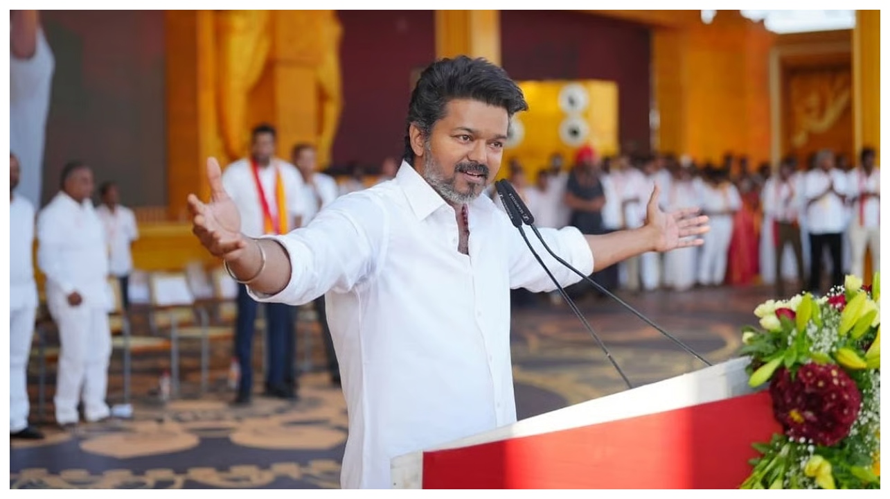 “ஆட்சி அதிகாரத்தை கைப்பற்றுகிறாரா விஜய்?”… நள்ளிரவில் நடந்த ரகசிய ஆலோசனை… மிரண்டு போன அரசியல் தலைவர்கள்…!!!