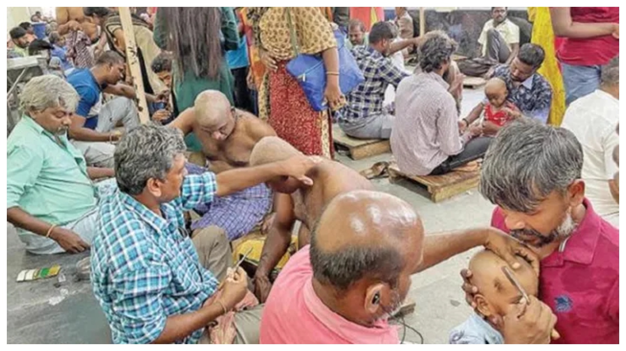 “எங்கள் தலைவர் மு.க.ஸ்டாலின் மீண்டும் எழுச்சி பெற்று வெற்றி பெறுவார்”… பழனி முருகன் கோவிலில் திமுகவினர் செய்த காரியம்.. வைரலாகும் உருக்கமான வீடியோ…!!!