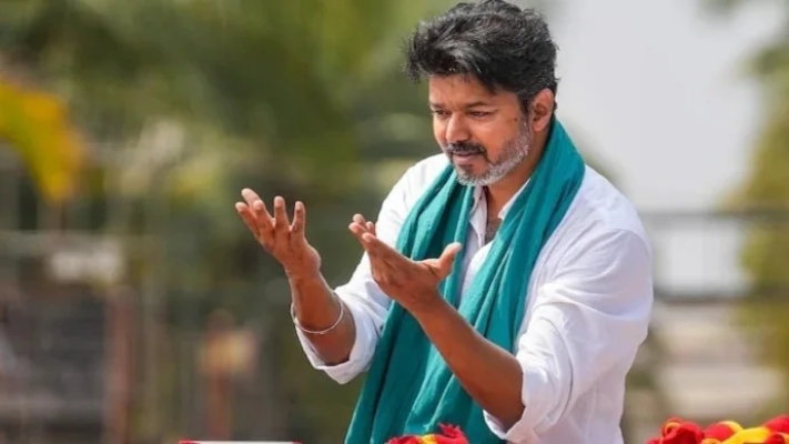 “நீடிக்கும் இழுபறி!”… 118-ஐ எட்டாத விஜய்.. கவர்னர் மாளிகையிலிருந்து வராத அழைப்பு.. தவெக ஆட்சி அமைப்பதில் திடீர் முட்டுக்கட்டை..!!!