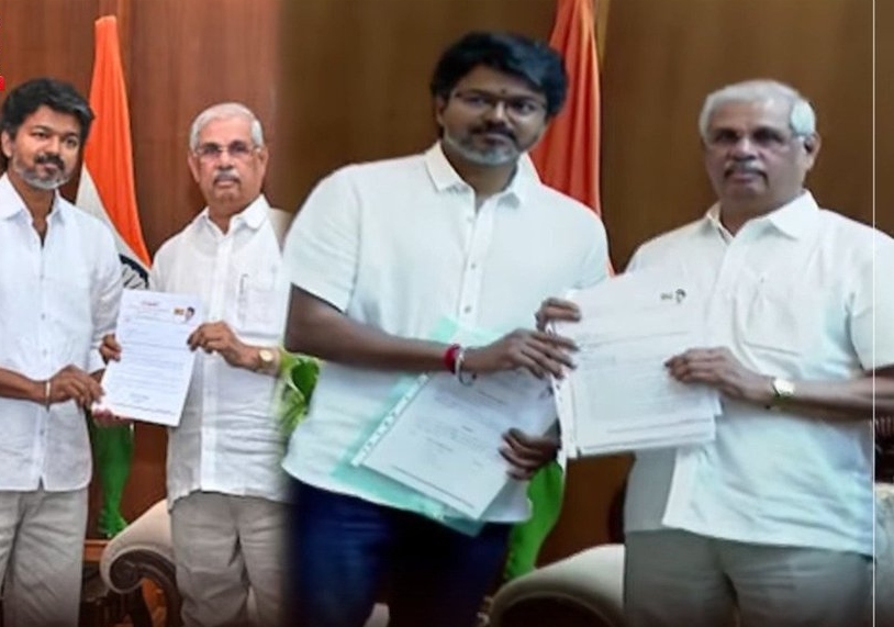 “மாறிய டிரெஸ் கோட்!”.. ஆளுநரை சந்தித்த விஜய்… வெள்ளை சட்டையில் கெத்தாக வந்து கடிதம் கொடுத்த தளபதி..!!!