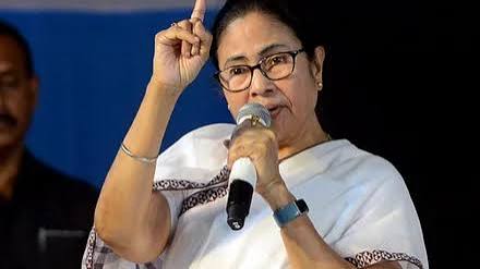 “தோத்துட்டாங்க.. ஆனா ராஜினாமா பண்ணல!” – மம்தா பானர்ஜியின் அதிரடி முடிவு.. 100 தொகுதிகளில் முறைகேடா? மேற்கு வங்க அரசியலில் பற்றியெரியும் நெருப்பு..!!