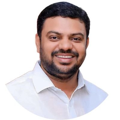 Breaking: “பெருந்தன்மையுடன் இருங்க விஜய்!”… முதல்வர் விஜய்யின் தனிப்பட்ட தாக்குதலுக்கு முகம்மது முபாரக் கடும் கண்டனம்…!!!!