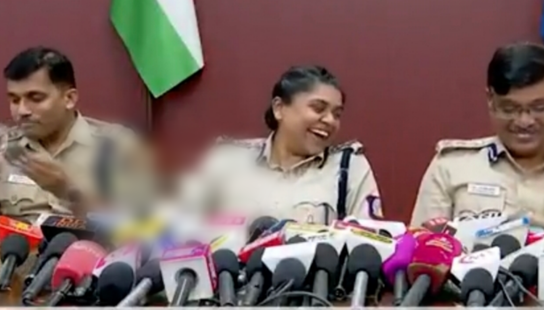 “தமிழகமே கதறும்போது உங்களுக்கு சிரிப்பு கேடா?” சிறுமி கொலை வழக்கில் போலீசாரின் பகீர் செயல்…. நெட்டிசன்கள் கொந்தளிப்பு….!!
