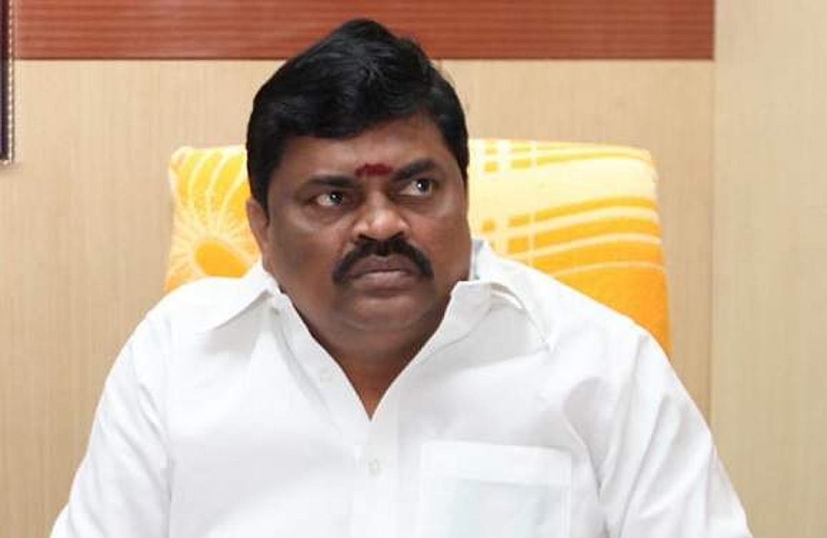 “அந்த சத்தமில்லாத சம்பவம் நாளைக்குத் தெரியும்” இரட்டை இலைக்கு விழுந்த ரகசிய ஓட்டுகள்…. ராஜேந்திர பாலாஜி போட்ட புது குண்டு….!!