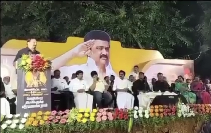 “கேட்கவே காது கூசுது…. மேடையில பேசுற பேச்சா?” திமுக நிர்வாகியின் கேவலமான வார்த்தைகள்…. வைரலாகும் பகீர் வீடியோ….!!