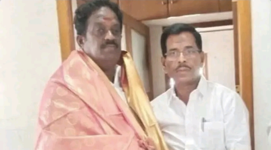 அதிமுகவிலிருந்து அடுத்த விக்கெட் அவுட்…. தவெக-வுக்குப் பறந்த Ex-MLA…. கலக்கத்தில் எடப்பாடி பழனிசாமி….!!