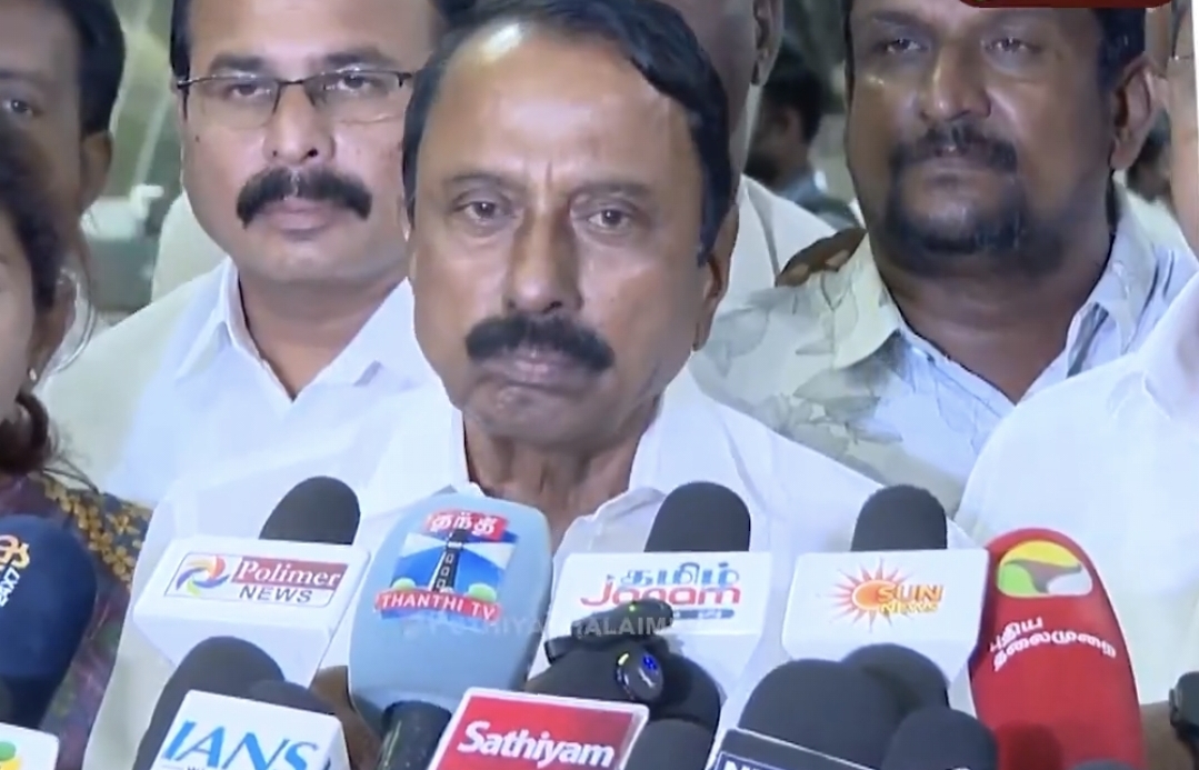“இனி ஒரு பைசா ஊழல் கூட நடக்கக் கூடாது” அமைச்சர் செங்கோட்டையன் போட்ட அதிரடி உத்தரவு…. நடுங்கும் அதிகாரிகள்….!!