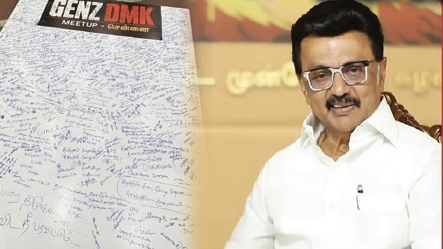 ​”எதிர்க்கட்சி என்றாலும் எனர்ஜி கூடுகிறது” 2k கிட்ஸ் கையில் திமுக-வின் எதிர்காலம்…. உருகிப்போன மு.க.ஸ்டாலின்….!!