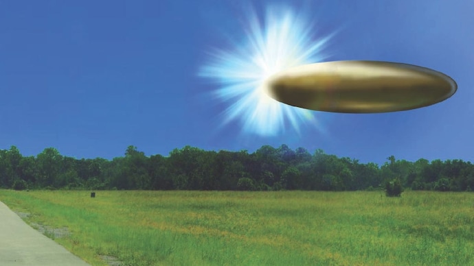 “உண்மையை ஒப்புக்கொண்ட அமெரிக்கா!” – வெளியே வந்த UFO ரகசிய ஆவணங்கள்.. ட்ரம்ப் போட்ட அதிரடி உத்தரவு.. நடுங்கும் உலக நாடுகள்..!!