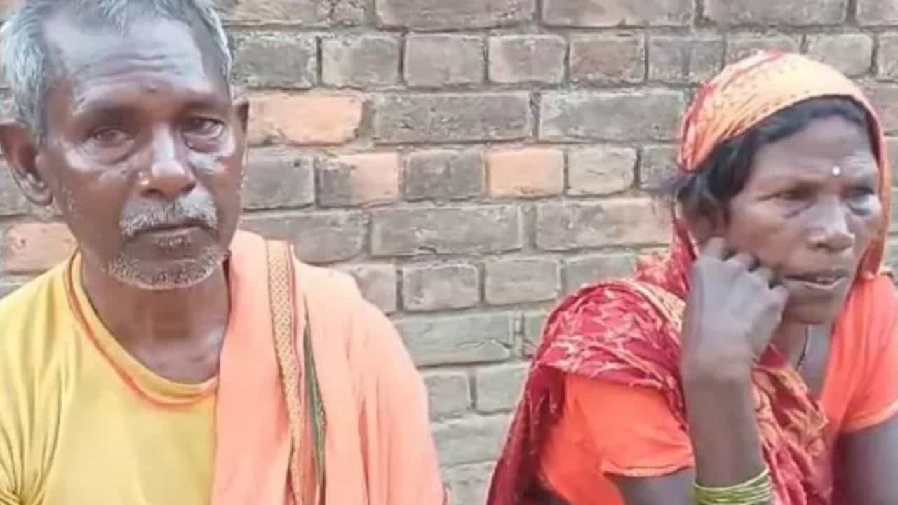 “3 பொண்டாட்டி செத்த அப்புறம்.. 65 வயசுல பக்கத்து வீட்டுக்காரிய தூக்கிய முதியவர்.. கிராமமே திரண்டு வந்து செஞ்ச தரமான சம்பவம்..!!”