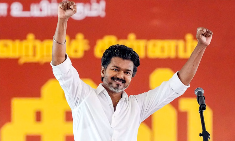 “மெஜாரிட்டி இல்ல.. ஆனா ஆட்சி தவெக-தா?”.. கிங் மேக்கராகும் விஜய்… தமிழக அரசியலை மாற்றப்போகும் 4 மேஜிக் வழிகள்..!!!