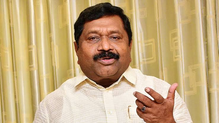 “எஸ்கேப் ஆக முடியாது!” எடப்பாடி பேச்சைக் கேட்கலைனா வீட்டுக்குத்தான்.. இன்பதுரை கொடுத்த ஷாக் நியூஸ்.. மிரண்டு போன மாற்று அணி..!!