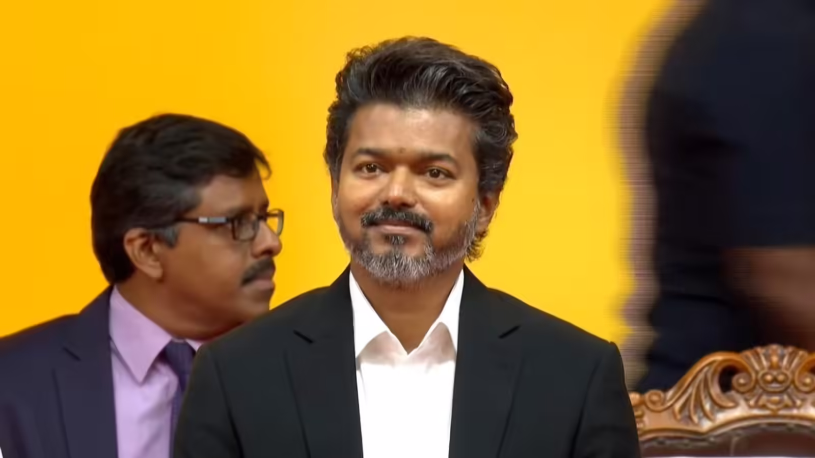 இன்னைக்கு இந்த தப்பு மட்டும் பண்ணாதீங்க…. CM விஜய் வருகையால் ட்ரோன்களுக்கு தடை…. மாவட்ட ஆட்சியர் உத்தரவு….!!