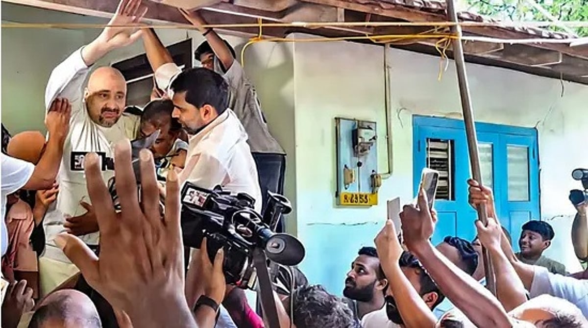 “மனிதாபிமானம் சாகலைங்க” ஒரு உயிருக்காக ரூ.34 கோடி…. 20 வருட சவுதி சிறைக்கு பின் சொந்த ஊருக்கு வந்த ரஹீம்….!!