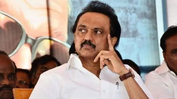 என்ன நடக்குதுன்னே தெரியலையே.! – இபிஎஸ், திருமா பேச்சை எடுத்துப்போட்டு இப்படியொரு அதிரடி ஆக்ஷனா..?  ஜூன் 20  திமுக-வுக்கு டாட்டா காட்டப்போகும் ஐயுஎம்எல்?