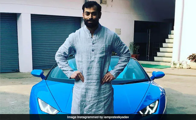 காலையிலேயே பெரும் சோகம்!  உடலில் காயங்கள் இல்லை..   முலாயம் சிங் யாதவ் மகன் பிரதீக் யாதவ் காலமானார்..! 38 வயதில் நேர்ந்த துயரம்..  உபி அரசியல் வட்டாரம் ஷாக்..!!