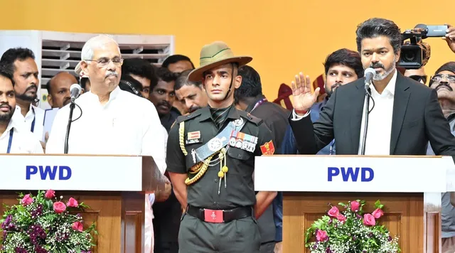 “ஆளுநர் போட்ட புது ரூல்.. ஷாக் ஆன விஜய்!” – தமிழ்த்தாய் வாழ்த்து ஏன் 3-வதாக போனது? பின்னணியில் இருக்கும் ஒன்றிய அரசின் ரகசிய சுற்றறிக்கை.. ஆதவ் அர்ஜுனா வெளியிட்ட பரபரப்பு பதிவு..!!