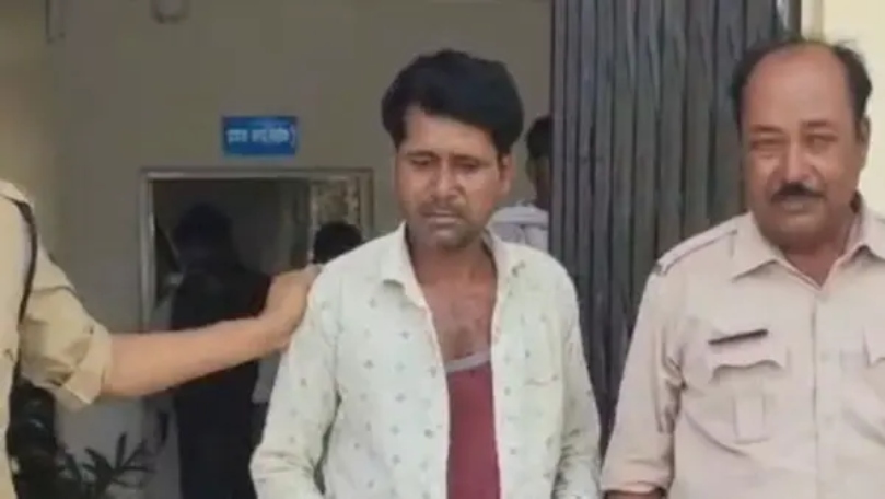 “இனி எப்படி போலீஸ் ஸ்டேஷன் போறேன்னு பார்க்குறேன்!”.. மனைவியைக் கம்பத்தில் கட்டி, சுடு கம்பியால் சுட்ட கொடூர கணவன்.. பயங்கர சம்பவம்..!!