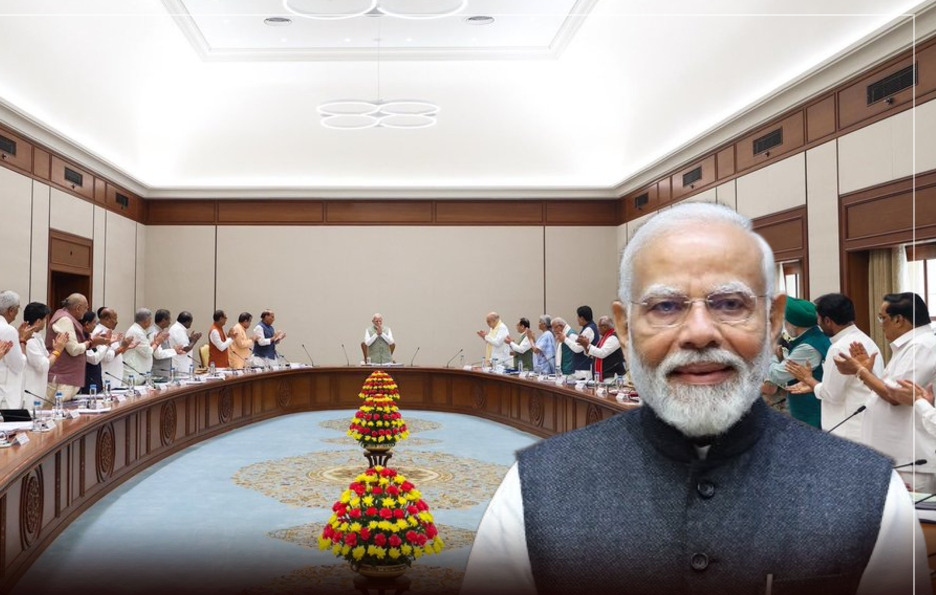“அமைச்சரவைக் கூட்டத்தில் அதிரடி!”… பிரதமர் மோடிக்கு எழுந்தும் நின்று கைதட்டிய மத்திய அமைச்சர்கள்.. டெல்லியில் நிறைவேறிய வரலாற்று முக்கியத்துவம் வாய்ந்த தீர்மானம்..!!!