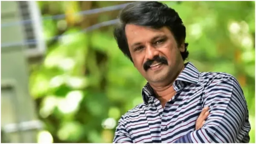 “பிஸ்கட்டுக்கும், பிரியாணிக்கும் கையேந்தும் மக்கள் நாங்க இல்ல!”… ராகவா லாரன்ஸ் பேச்சுக்கு இயக்குநர் சேரன் கொடுத்த பதிலடி.. வெடித்த புது சர்ச்சை..!!!
