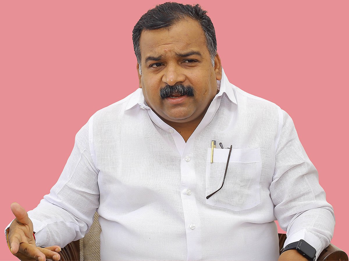“திமுக வாங்கிய அந்த 36% கமிஷன்!” விஜய் ஆட்சியை தடுக்க நடந்த சதி? உண்மையை உடைத்த மாணிக்கம் தாகூர்..!!”