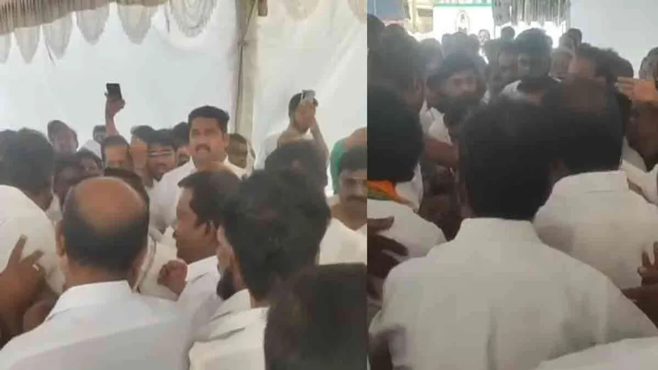“துரோகி’.. துரோகி..”  வெளிவந்தது அடிமட்டப் புகைச்சல்! காயிதே மில்லத் நினைவிடத்தில் நினைவிடத்தில் மரியாதை செலுத்த வந்த இடத்தில் நேர்ந்த மெகா அவமானம்.. இருதரப்பு பயங்கர தள்ளுமுள்ளு..!!
