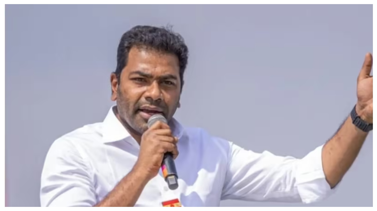 “கூட்டணி இல்லைனா 10 சீட் கூட தேறாது”.. திமுகவின் மர்ம நாடியை நச்சென்று மிதித்த தவெக அமைச்சர் ஆதவ் அர்ஜுனா.. கொதிக்கும் அறிவாலயம்…!!!