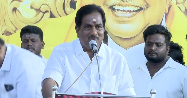 “திமுக காரன்னு சொல்லிக்கிட்டா போதாது” பேரன், பேத்திகளுக்காக ஓட்டு போட்டா எப்படி….? திமுக நிர்வாகி மூர்த்தி அதிரடி பேச்சு….!!