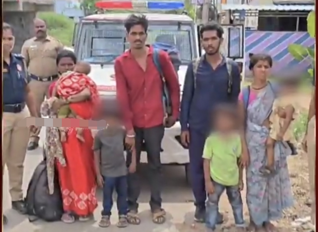 “வேலை தாரோம்னு ஏமாத்தி கூட்டிட்டு வந்து கை விட்டுட்டாங்க” வேளாங்கண்ணியில் தவிர்த்த வட மாநில குடும்பம்…. மீட்ட சிங்கப்பெண் அதிரடி படை…..!!