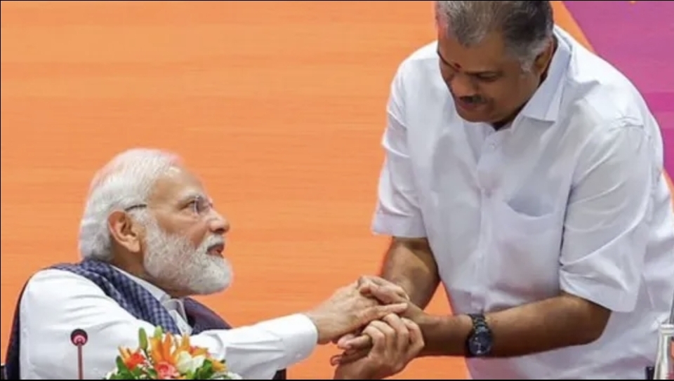 FLASH: NDA-வில் இருந்து தமாகா அவுட் – தேசிய ஜனநாயக கூட்டணியில் இருந்து விலகுவதாக ஜி.கே. வாசன் அறிவிப்பு….!!